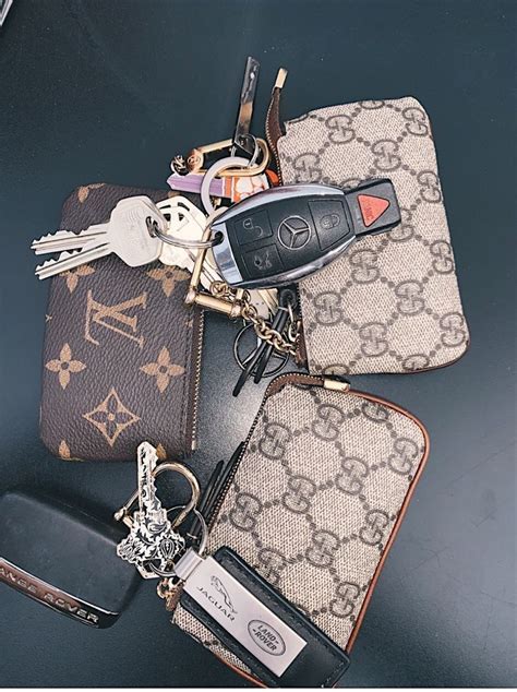 fake lv key holder|louis vuitton keychain price.